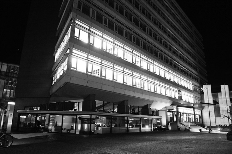 80_110gutbrodaussen01